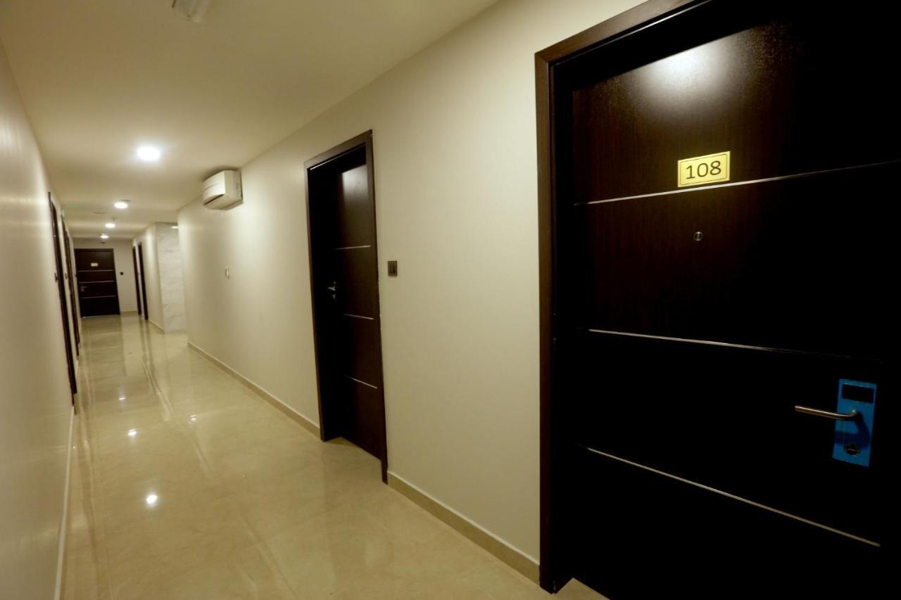 Golden Crown Hotel Alseeb Muscat Esterno foto