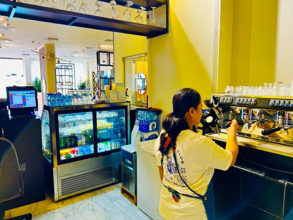 Golden Crown Hotel Alseeb Muscat Esterno foto